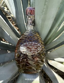 Regalo De Dios Añejo